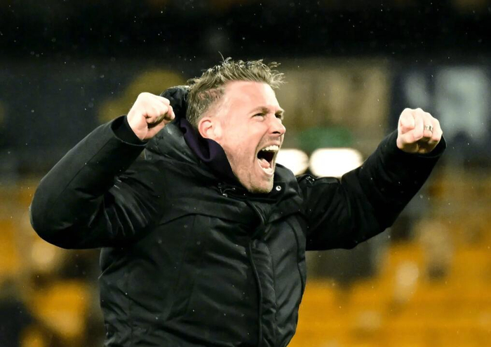 世界杯赛事官网直播app下载-狼队本赛季英超8分来自前六球队，占比过半|切尔西|埃弗顿|热刺|英超联赛|利物浦_新浪体育_新浪新闻