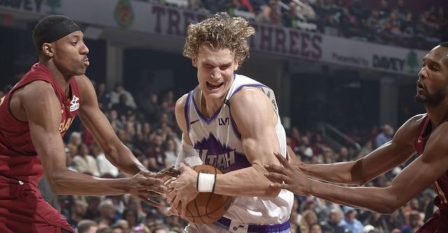 世界杯比赛直播平台地址-乔治32+9马尔卡宁28+12 爵士客场力克骑士